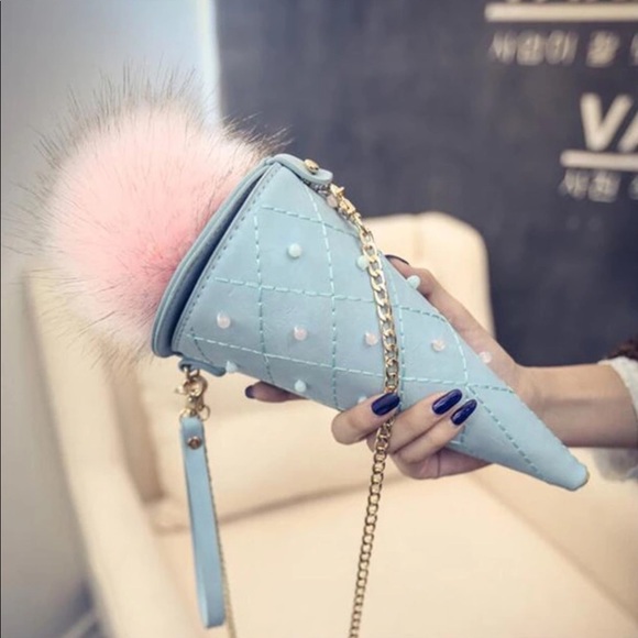🍦 Ice Cream Cone Clutch Fur Ball Blue🍦 - Picture 3 of 7